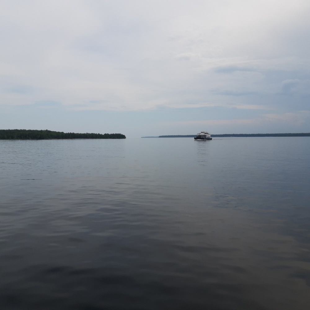 Meet your Posher, Mike and Meegan